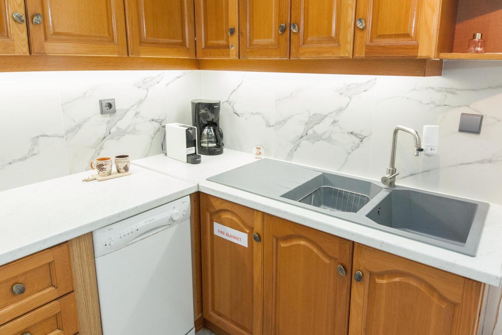 Classical 2 Bd Beauty Apt In Peaceful Chalandri Athen Exterior foto